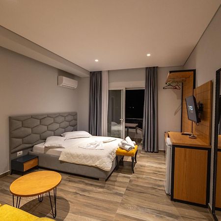 Sunkised Hotel Sarandë 外观 照片