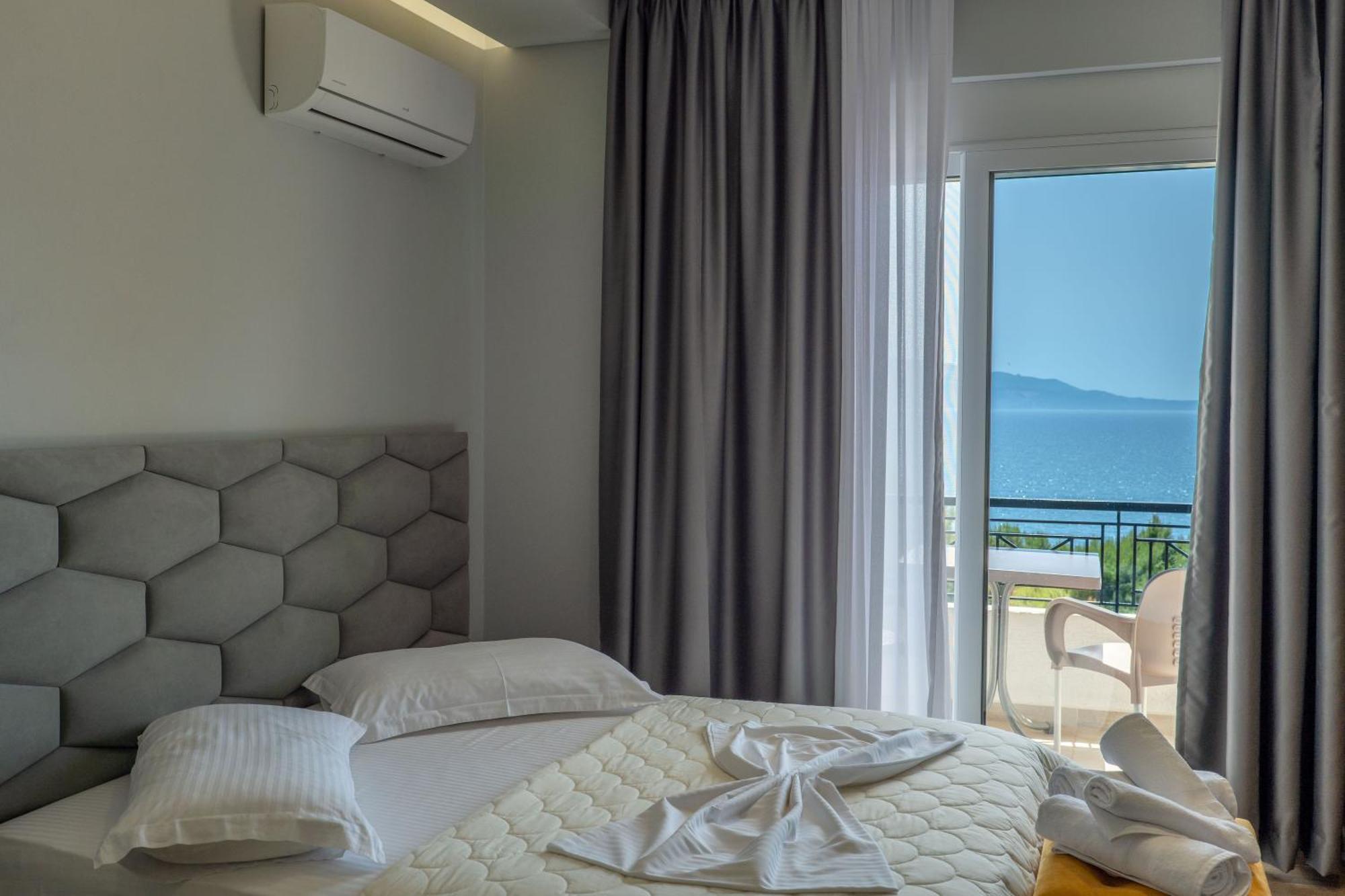 Sunkised Hotel Sarandë 外观 照片