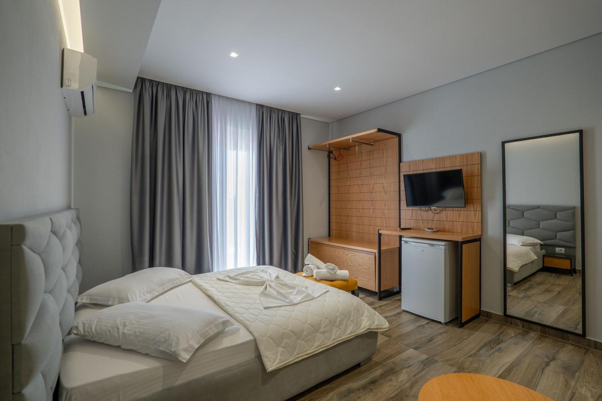 Sunkised Hotel Sarandë 外观 照片