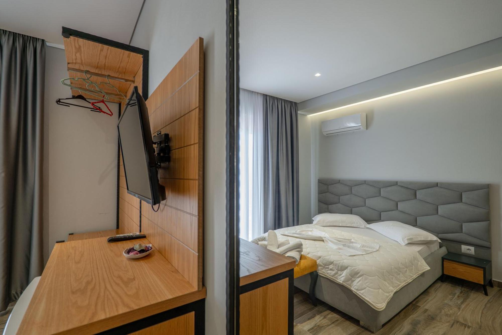 Sunkised Hotel Sarandë 外观 照片