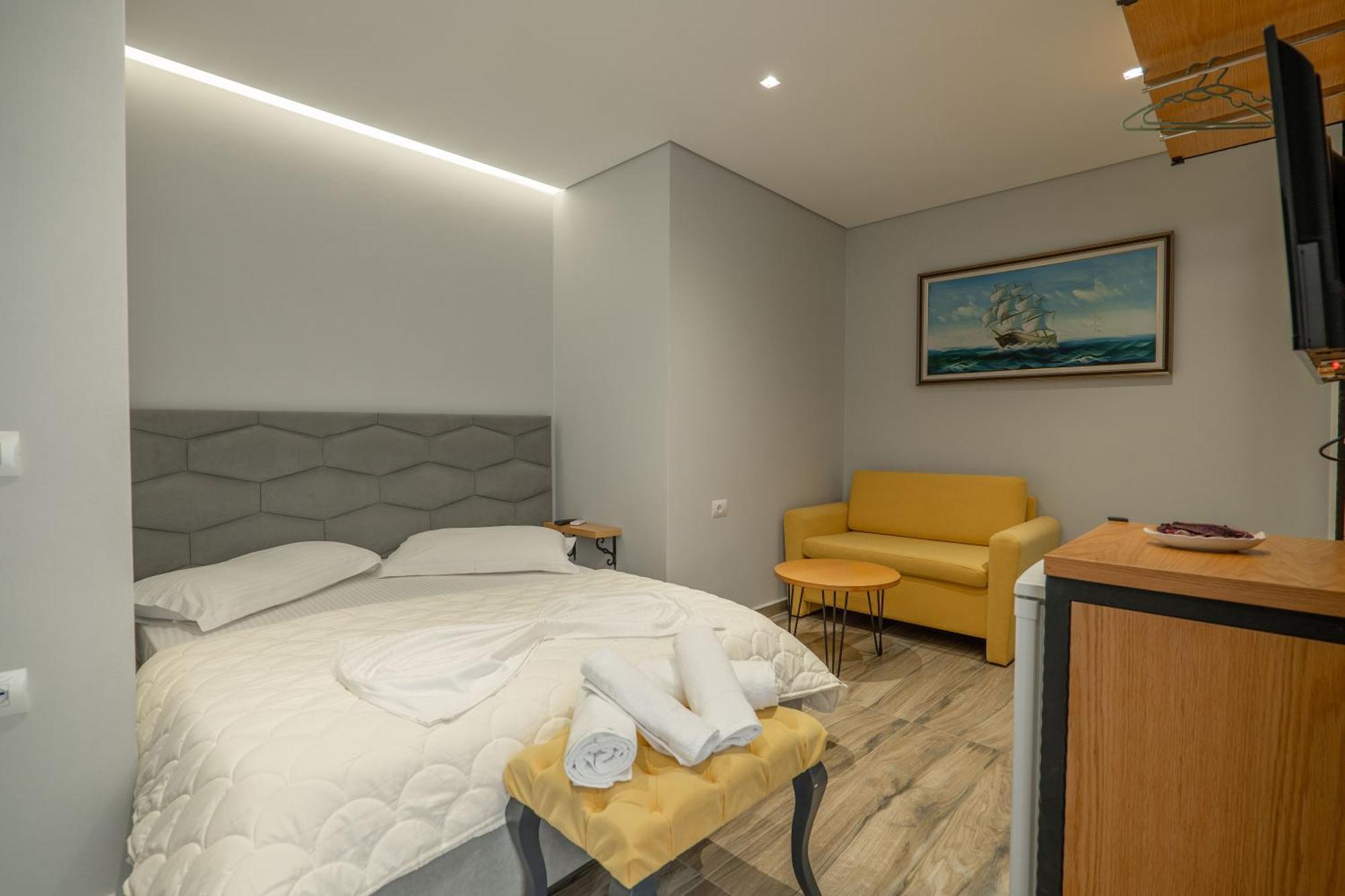 Sunkised Hotel Sarandë 外观 照片