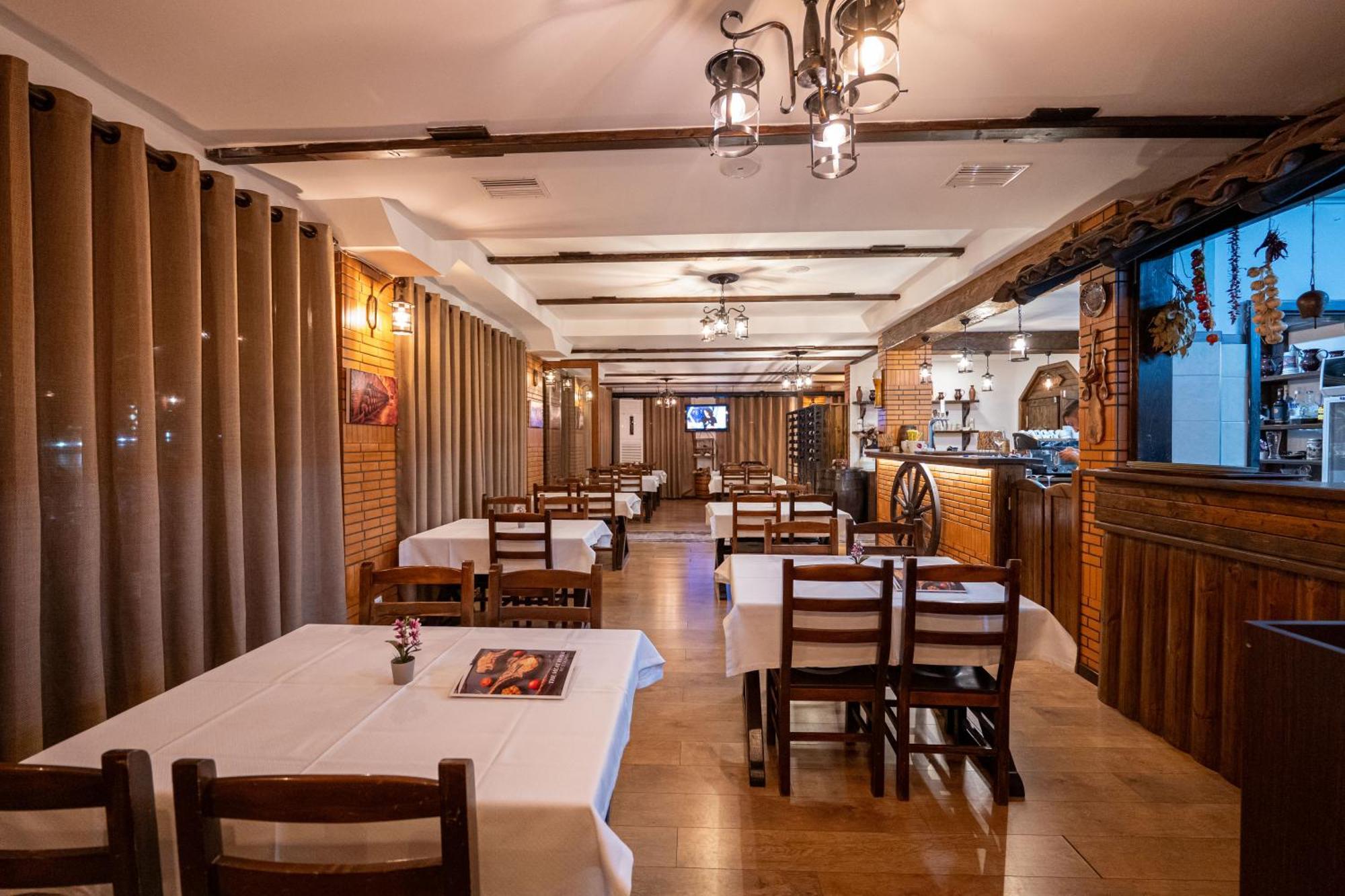 Sunkised Hotel Sarandë 外观 照片