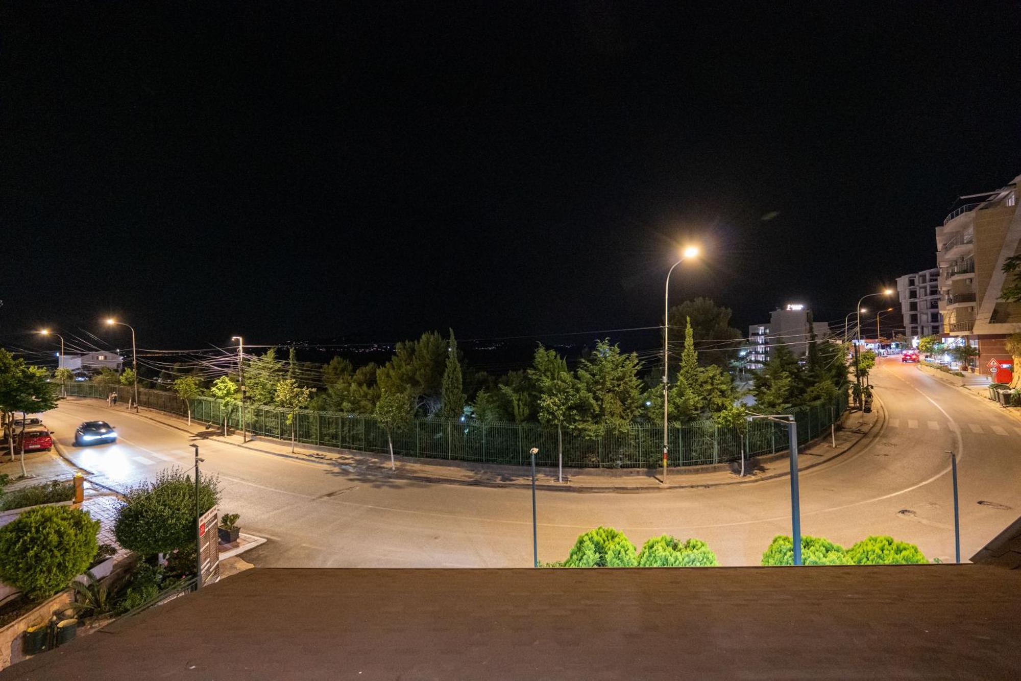 Sunkised Hotel Sarandë 外观 照片